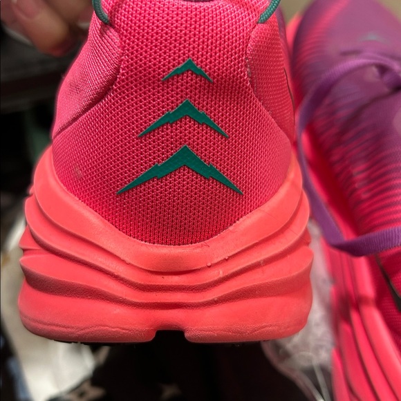 HOKA - Picture 6 of 8